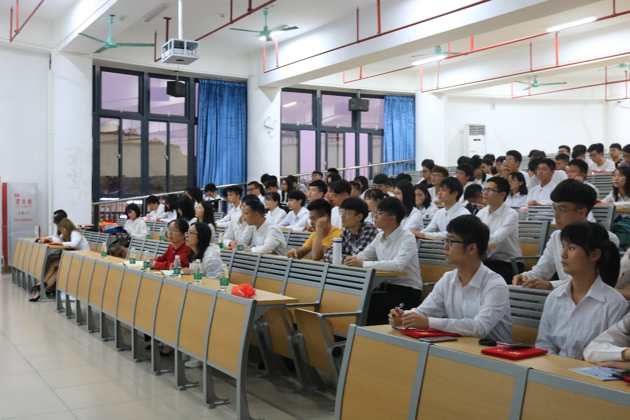  安全记在心 平安走天下——BV伟德官方网站安全教育会圆满结束