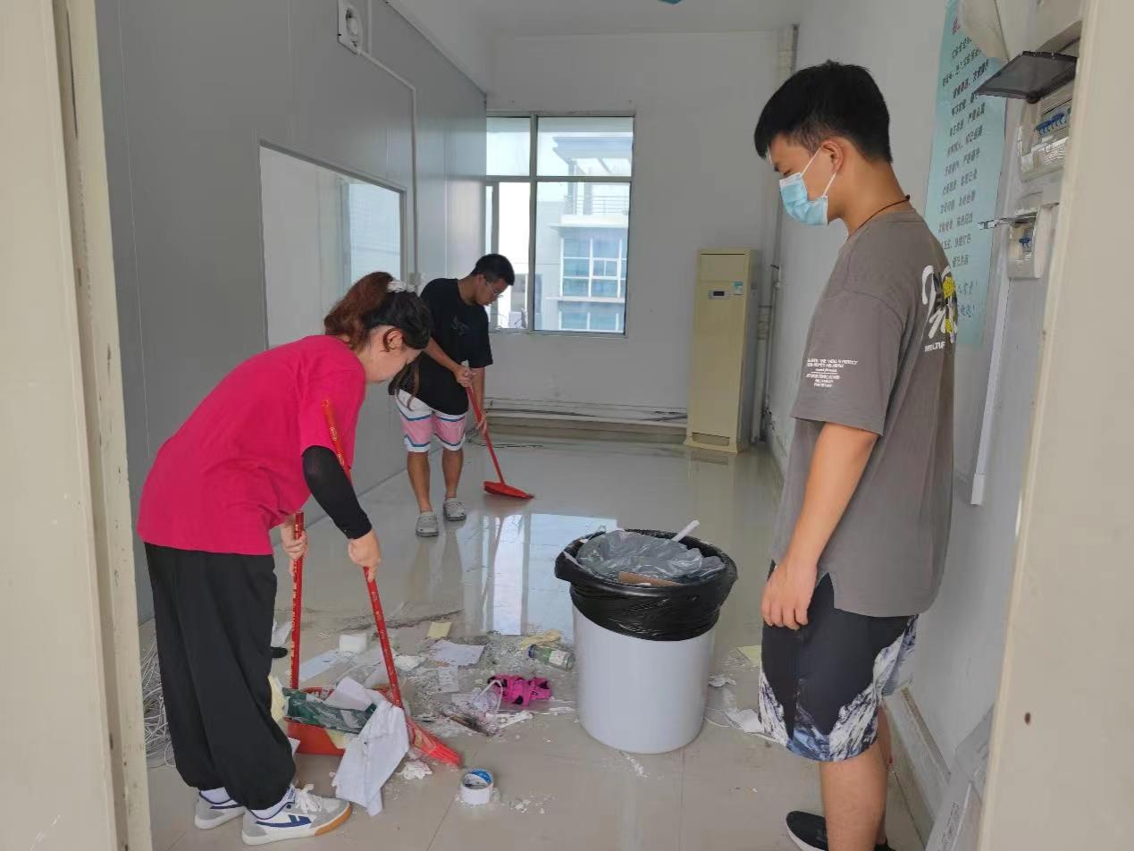 BV伟德官方网站学生党支部开展“礼赞劳动美，筑梦新征程”劳动教育主题党日活动