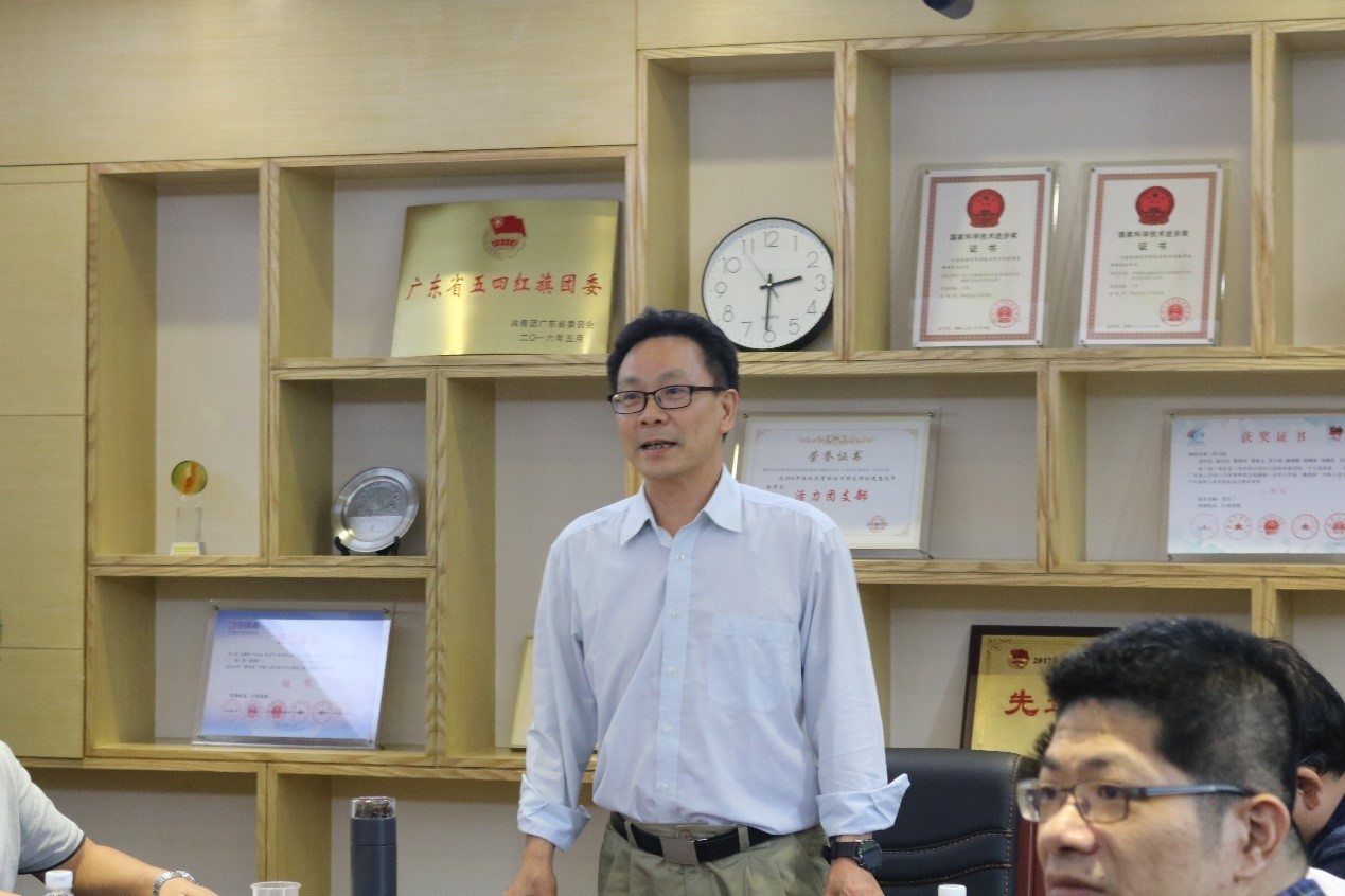 田允波副校长给BV伟德官方网站师生党员上党课